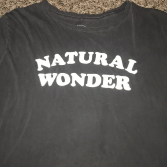Cute Graphic Tee !! - Picture 1 of 4